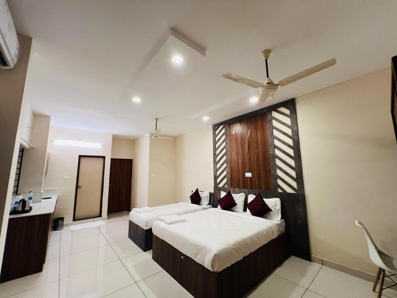 Gypsy Hotel Cusat Kochi Exterior foto